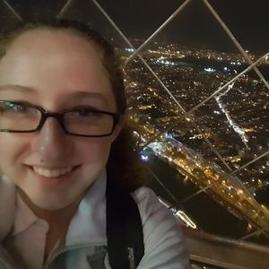 Meet your Posher, Elizabeth